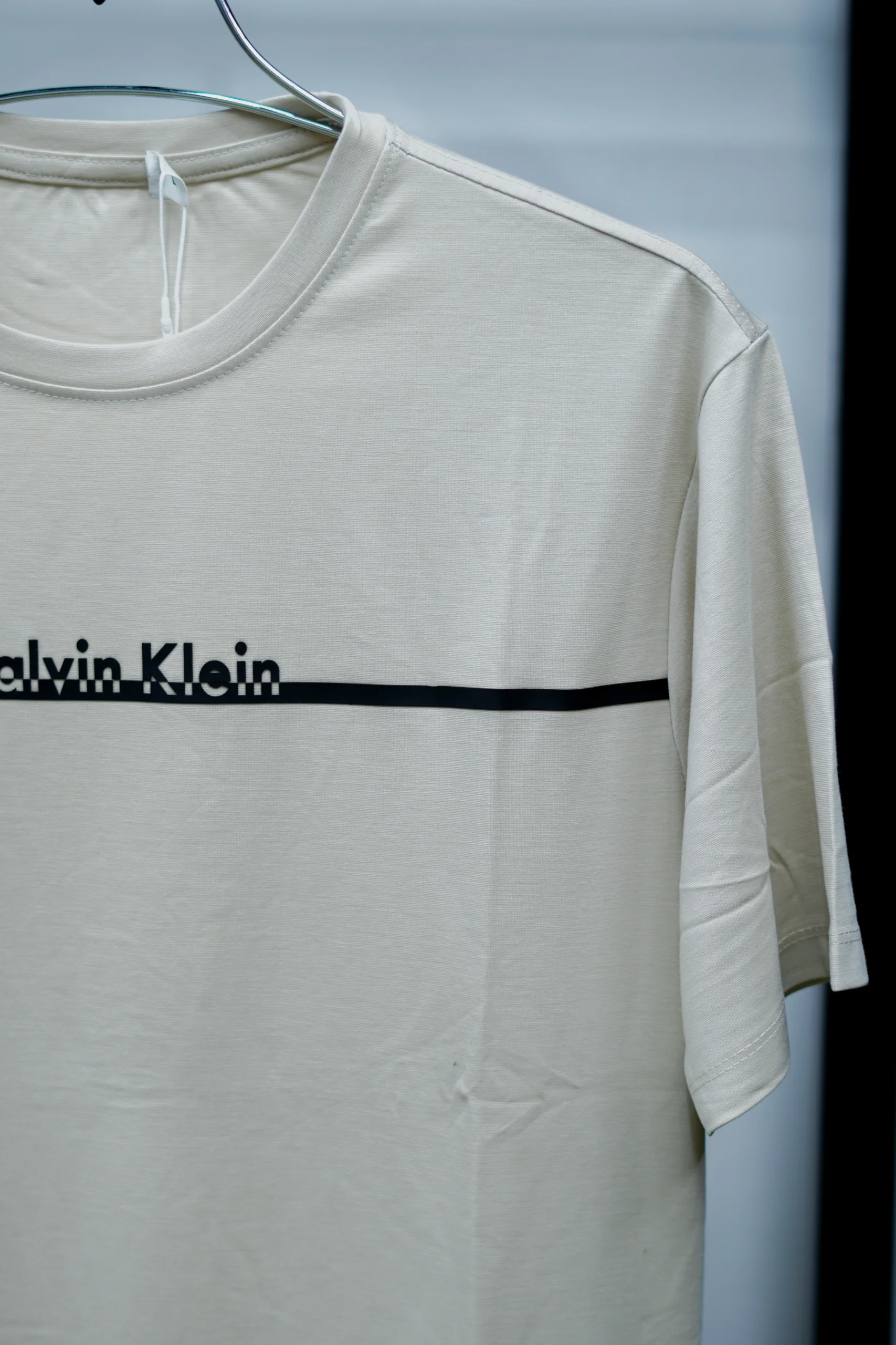 DSC04558 HIGH QUALITY CALVIN KLEIN T-SHIRT (cream) - Image 1